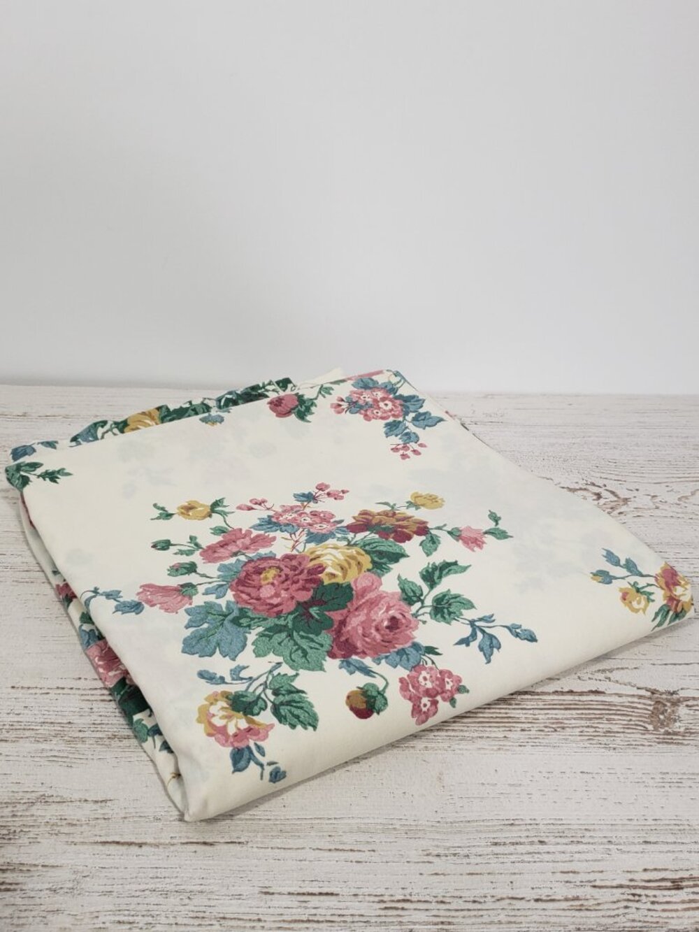 Thomaston Full Flat Floral Sheet Vintage Cottagecore Grandmacore Shabbychic
